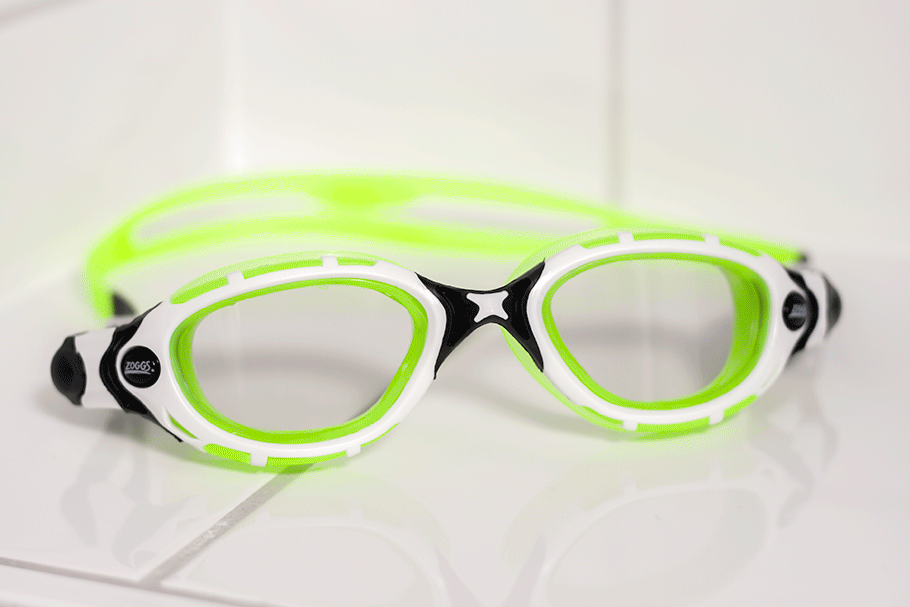 De meekleurende glazen van de Zoggs Predator Flex